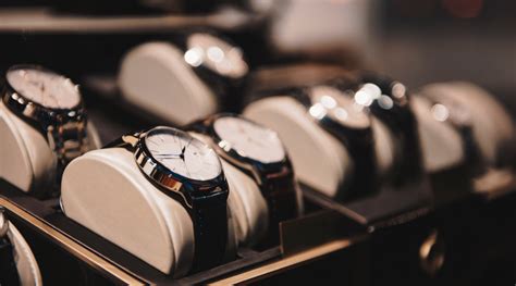 Spotting the Fakes: Where to Find Authentic Watches